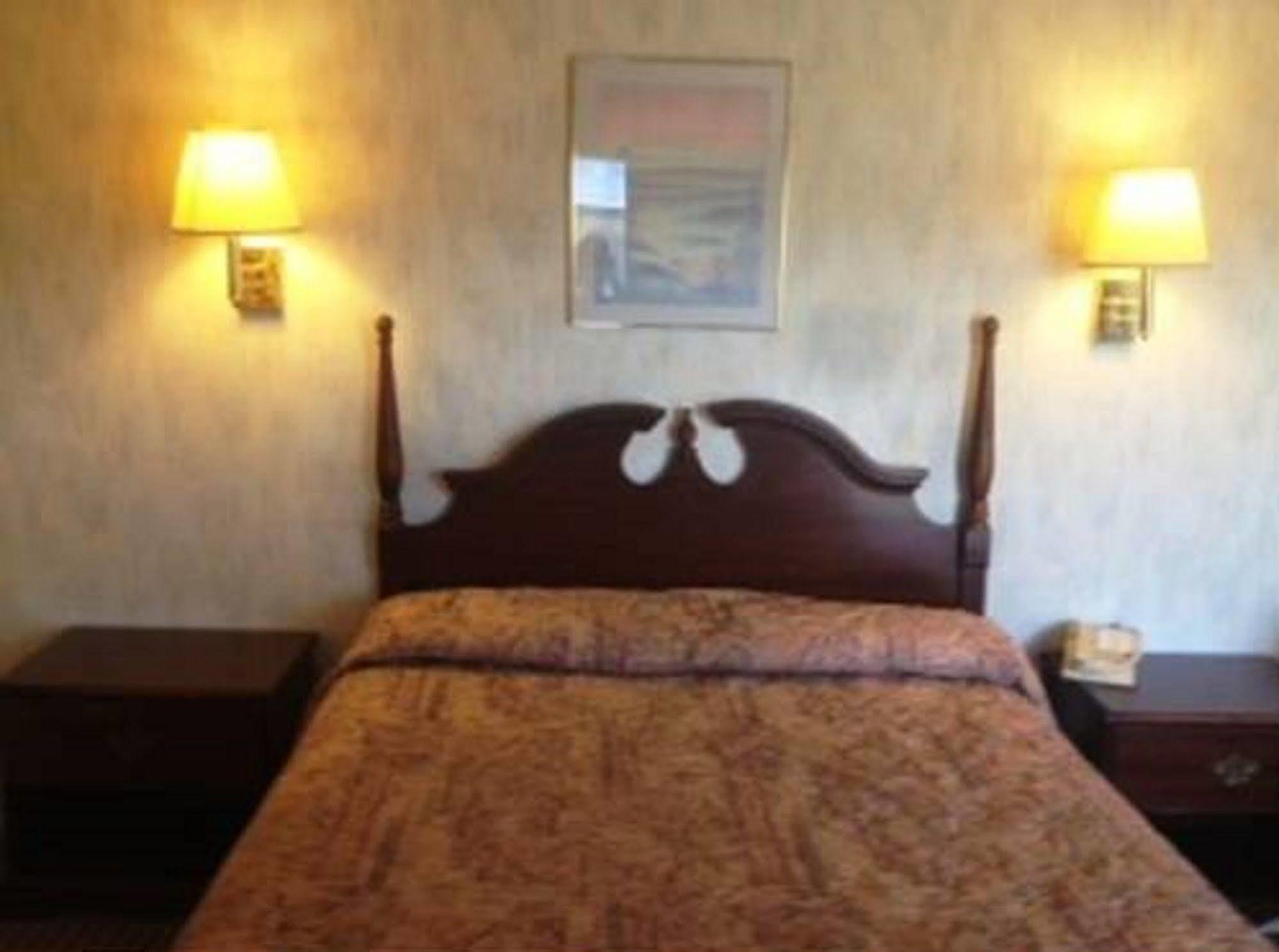 Thunderbird Motel Bishop Extérieur photo